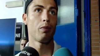 Cristiano Ronaldo indignado quotSoy guapo y rico y me tienen envidiaquot [upl. by Adnuahsal654]