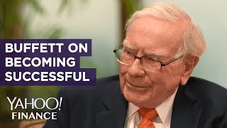 Warren Buffett shares advice on becoming successful [upl. by Callahan]