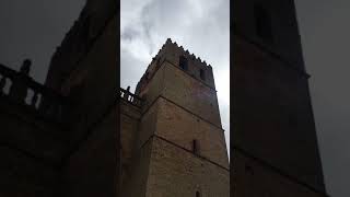 La Catedral de Sigüenza ha echado sus campanas al vuelo [upl. by Gwenore719]