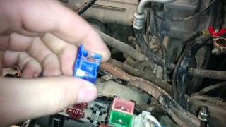 Replace 100A Auto Fuse [upl. by Xilef]