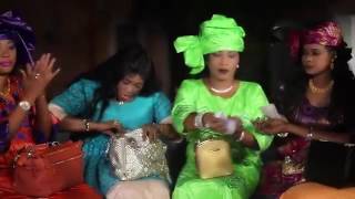 FATOU GUEWEL DIOUF MBARASSE PLUS 2017 CLIP OFFICIEL [upl. by Gail]