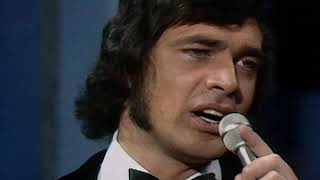 Engelbert Humperdinck quotSweetheartquot on The Ed Sullivan Show [upl. by Stelmach]