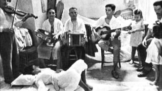 Italian Traditional Music Puglia Pizzica de Focu [upl. by Beckerman]