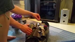 How to clean your Dyson DC29 [upl. by Jourdain]