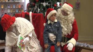 Santa and Mrs Claus visit Wellington Ohio on 12112 [upl. by Eustache]